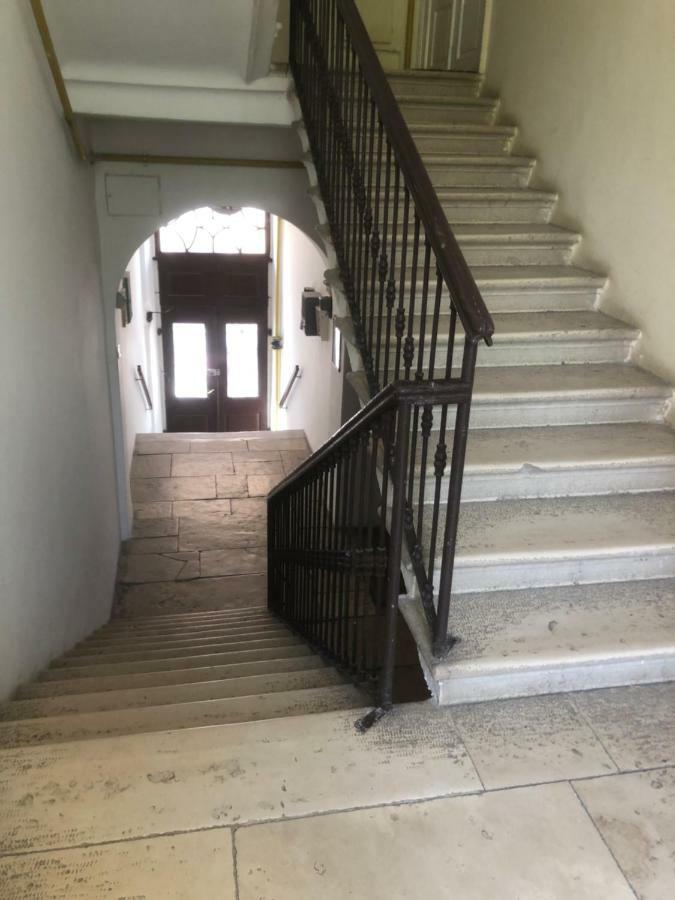 Sweet Suite With Free Private Parking Pula Exterior photo